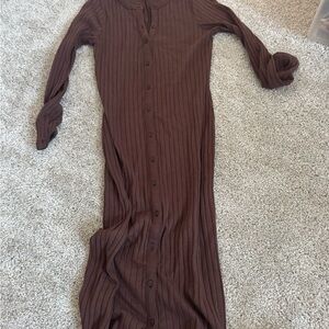 Old Navy Chocolate Long Sleeve Ribbed Dress